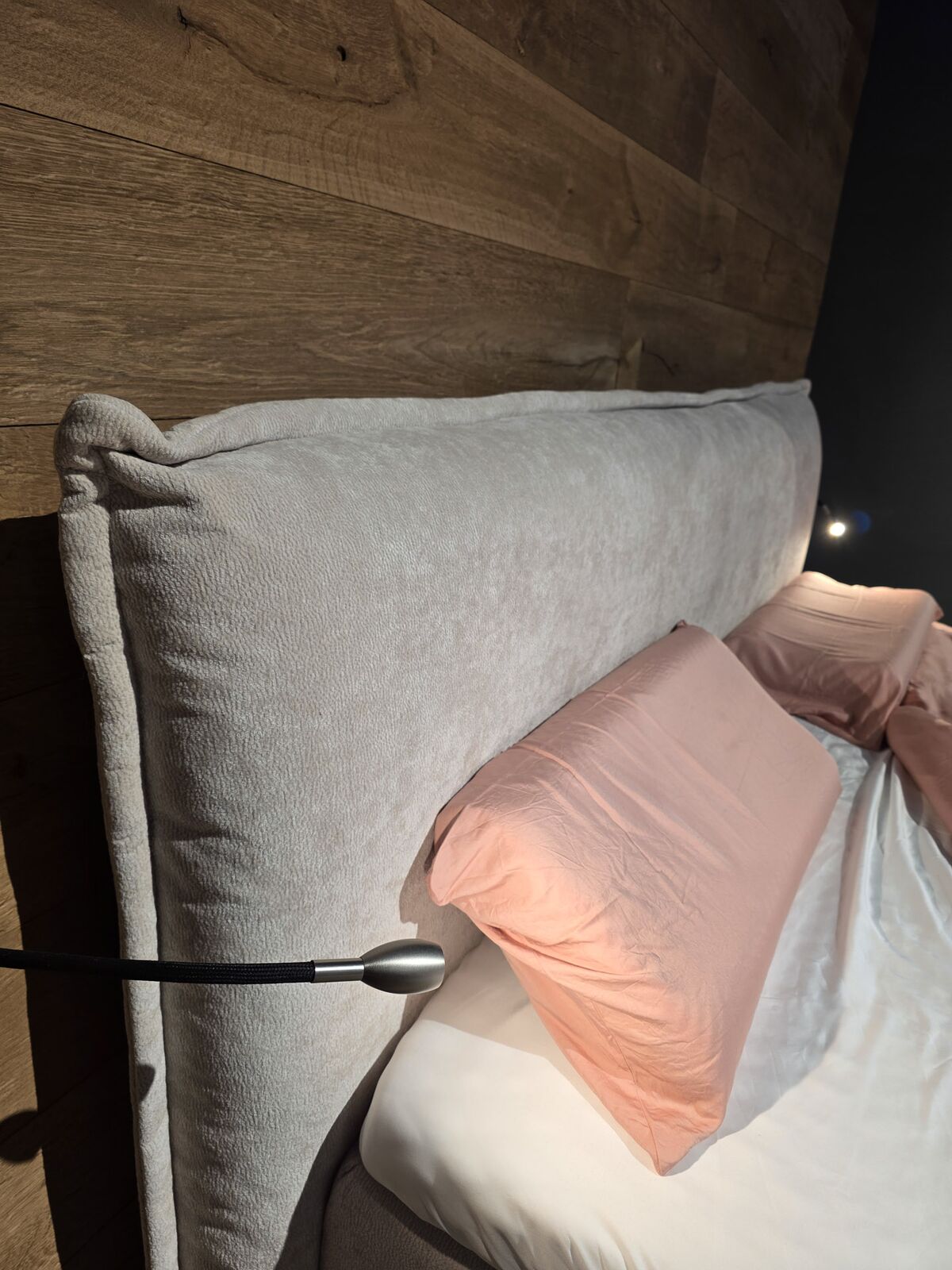 Boxspringbett%20%287%29-39da8mfgv7zg5na